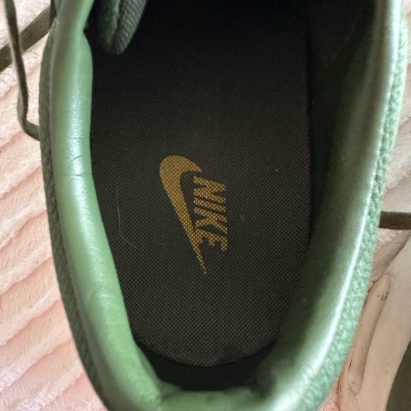 Nike Air Max Thea Premium - Carbon Green / Metallic Gold (616723-304) - Size 8.5 - Picture 7 of 7